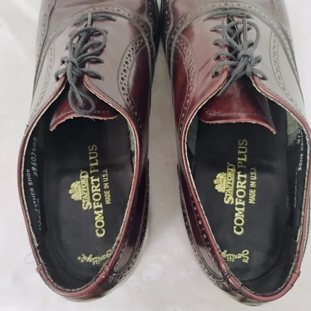 Stafford Comfort Plus Mens Burgundy Wingtip Oxford Leather Shoes USA Made 9.5